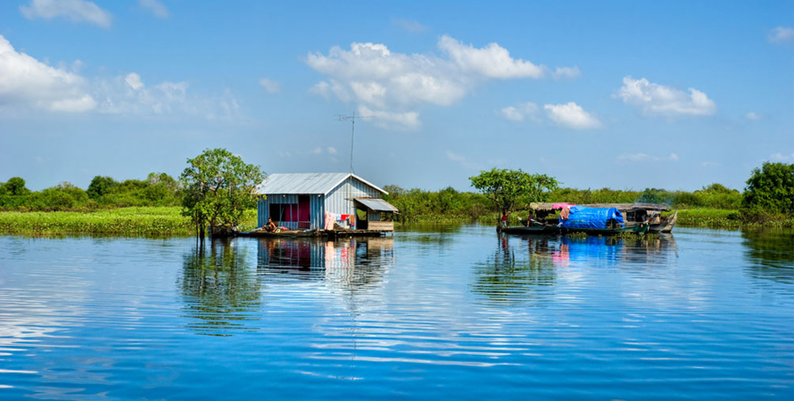 Tonle Sap Lake ½ Day By Car (Morning)