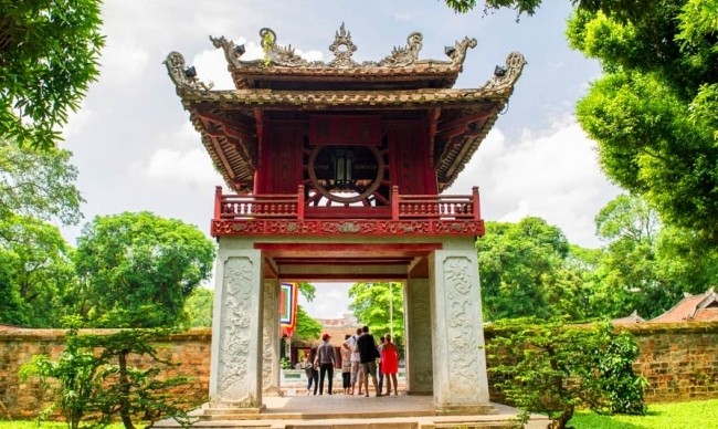 Explore the best sights of Vietnam