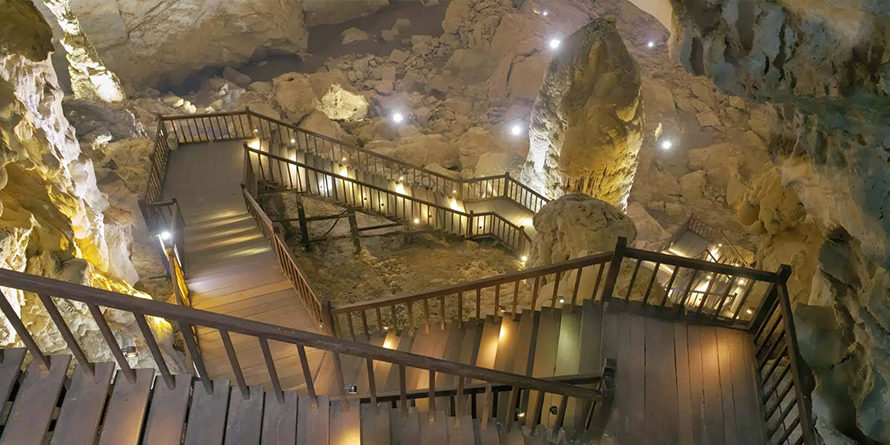 Thien Duong Cave 1 Day